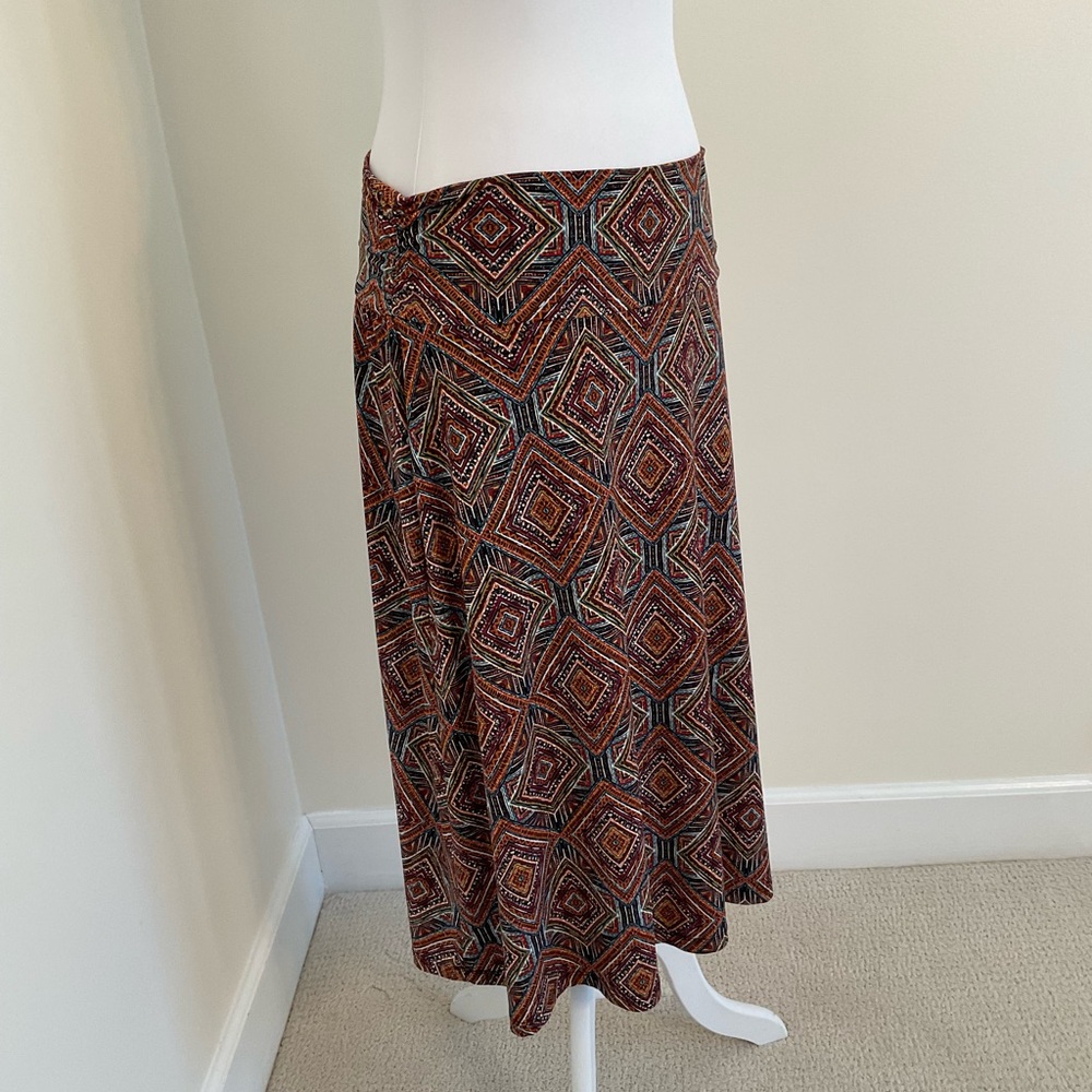 Bobeau Geometric Patterned Midi Skirt - Picture 3 of 6